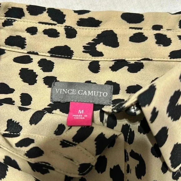 Vince Camuto Animal Reset Button Front Shirt Size Medium NWT - Picture 3 of 6